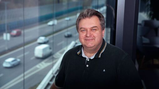 Jiří Vítek: Z projektového týmu k inovacím v dopravě. Dnes navrhuje systémy, které pomáhají záchranářům projíždět městy